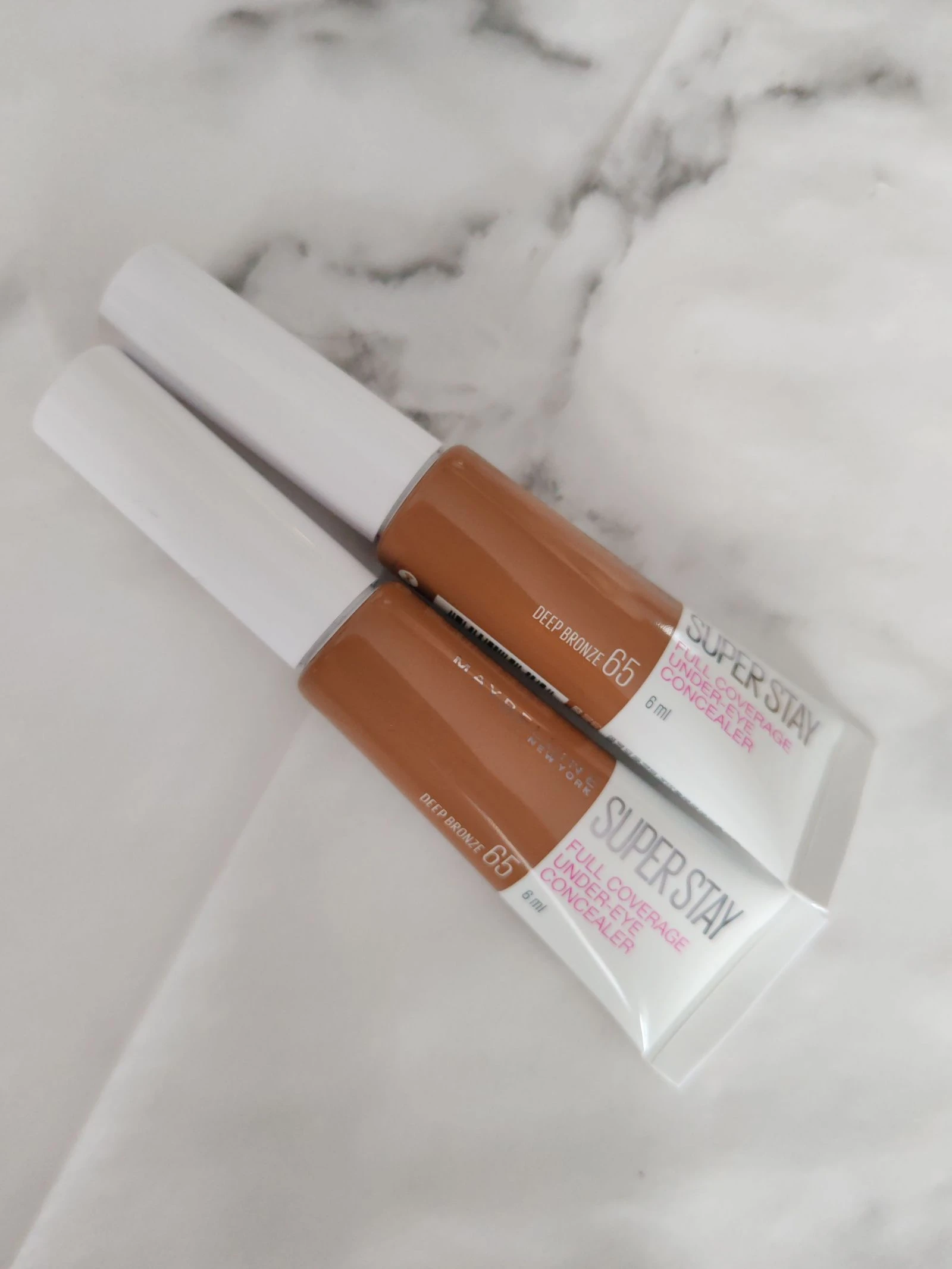 Lot 2 anti cernes super stay Maybelline 